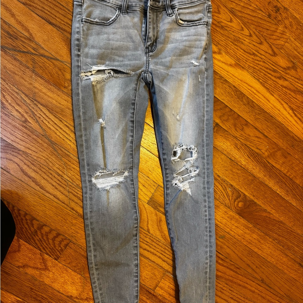 American Eagle Outfitters Women's Ripped Gray Skinny Jeans